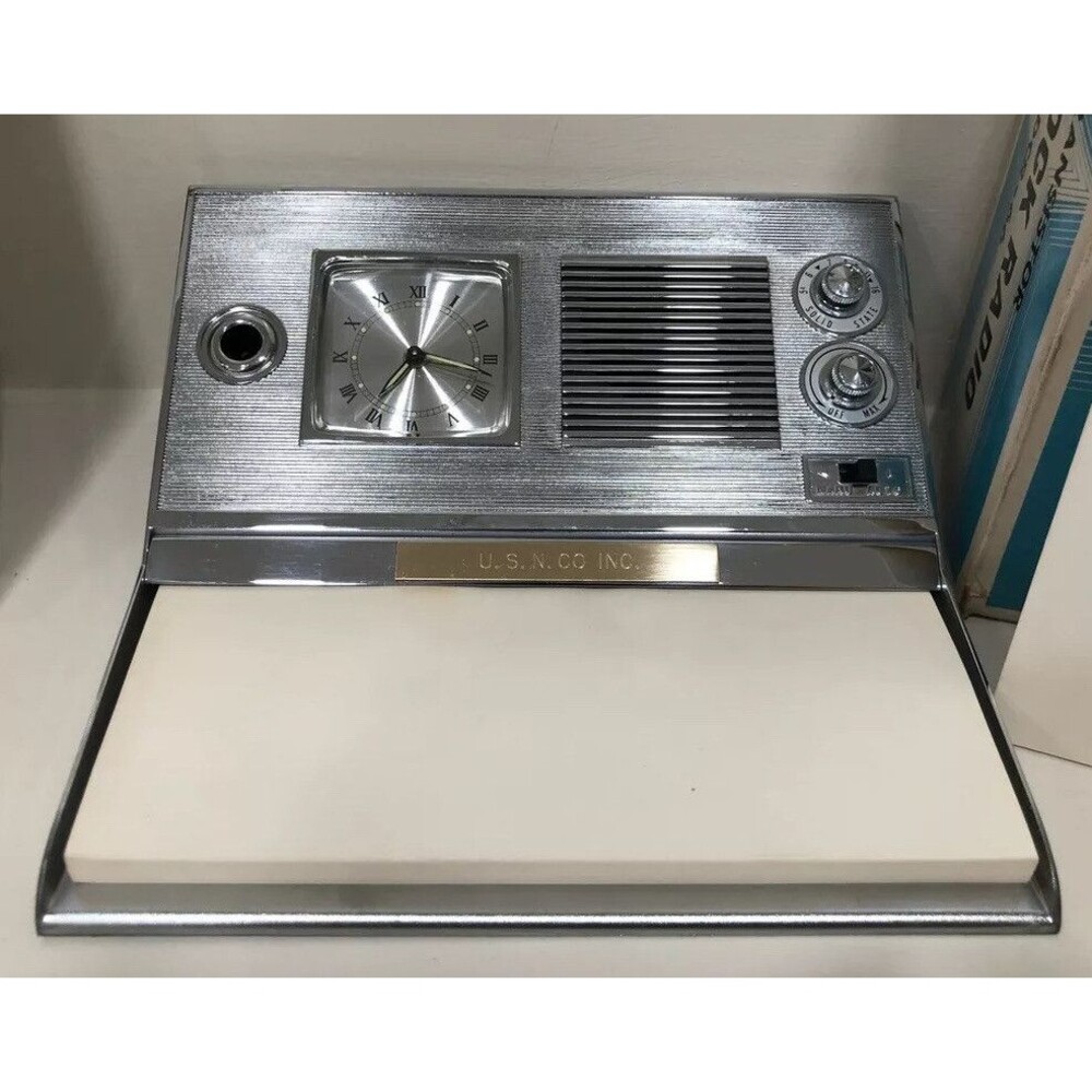 Vintage DCR-66 U.S.N. CO INC. 6-Transistor Desk Clock Radio - New - See Video